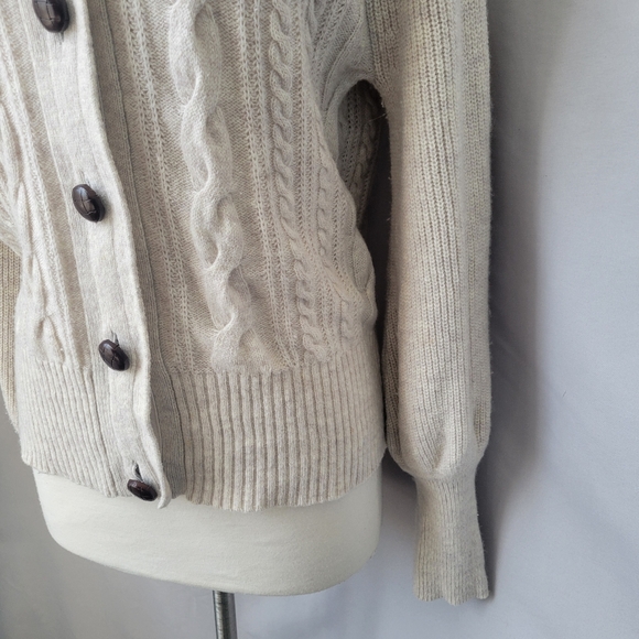 J. Crew Balloon Sleeve Cable Knit Cardigan Heather Oatmeal M - Picture 9 of 14